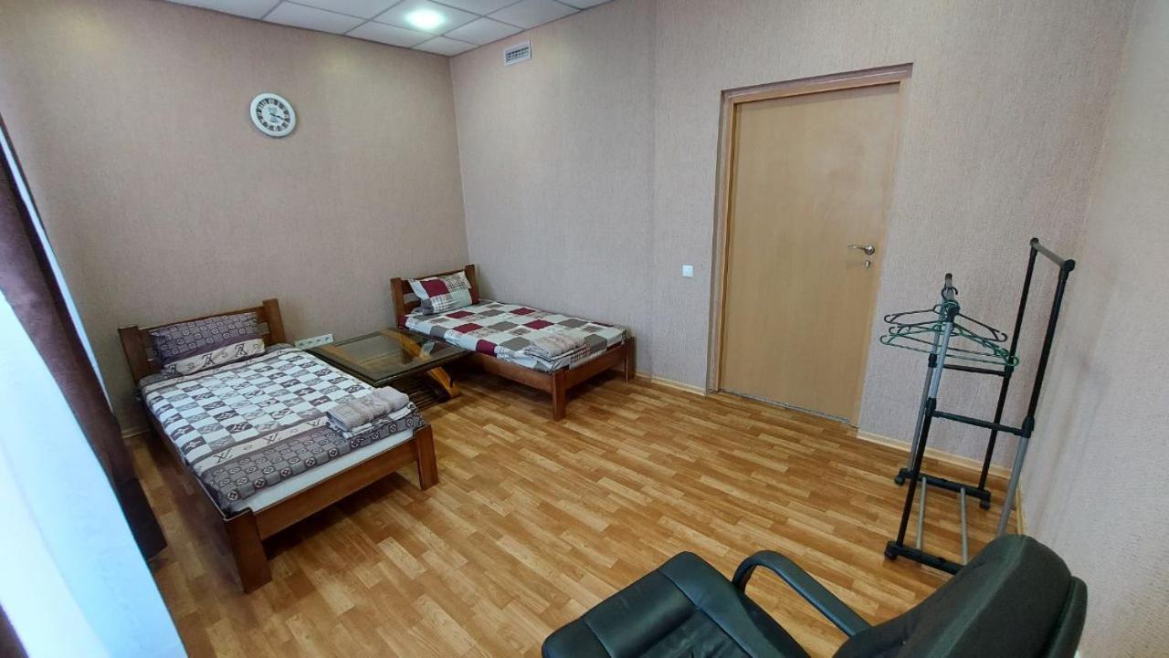 Отель Меридиан Zolotonosha Exterior photo